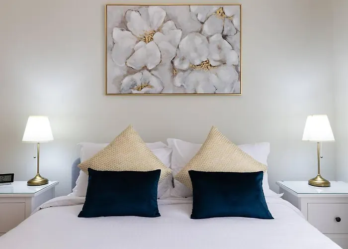 Waves - Stylish 1Br Close To Img World & Global Village