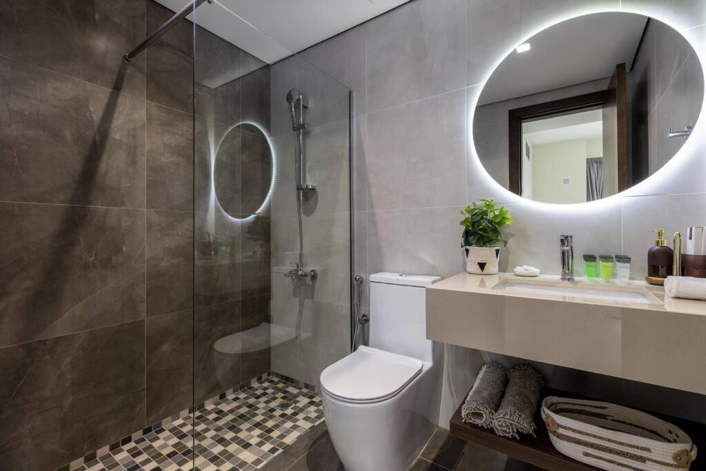 Waves - Stylish 1br Close To Img World & Global Village * Dubai